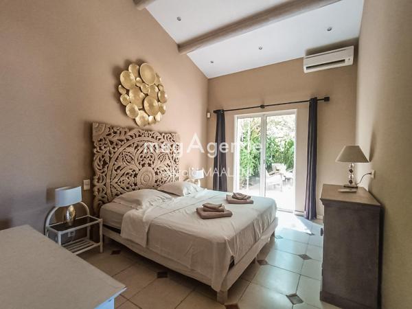 Maison à GRIMAUD, 83310 - 7 pièces 170m²