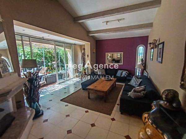 Maison à GRIMAUD, 83310 - 7 pièces 170m²