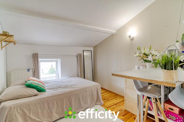 Maison
         5 pièces
        - 110 m² Exclusivité 229 900 € *