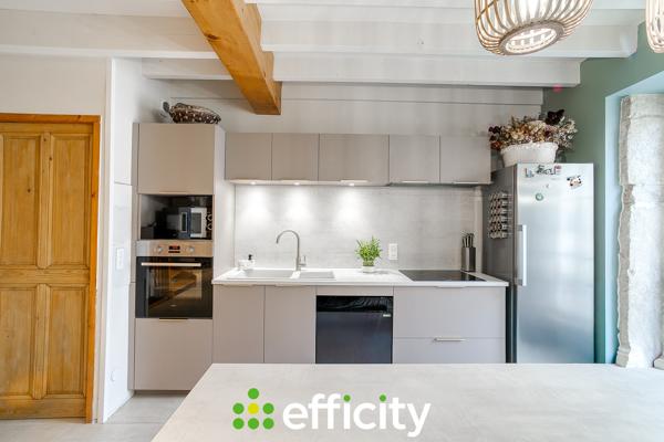 Maison
         5 pièces
        - 110 m² Exclusivité 229 900 € *