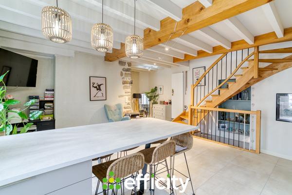 Maison
         5 pièces
        - 110 m² Exclusivité 229 900 € *