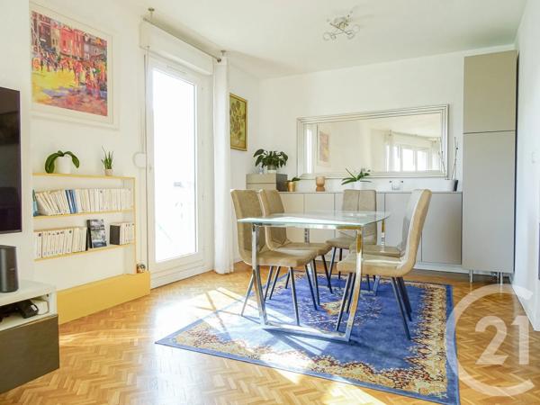 Appartement F5 à vendre  5 pièces - 106 m 2   LYON  - 69003