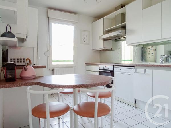 Appartement F5 à vendre  5 pièces - 106 m 2   LYON  - 69003