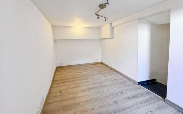 Maison à vendre    5 pièces • 112 m2 Marseille 15