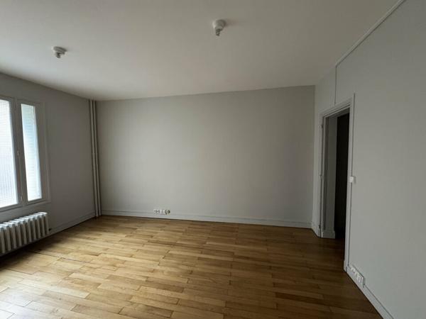 TOURS CENTRE BUREAUX A LOUER 34 M² RDC