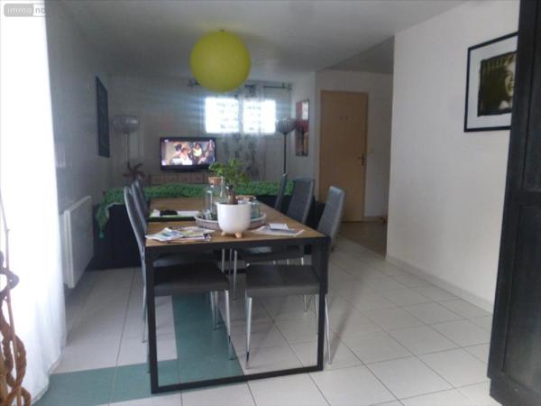 Maison à vendre à La Haie-Traversaine en Mayenne (53300), ref : 075/FC70