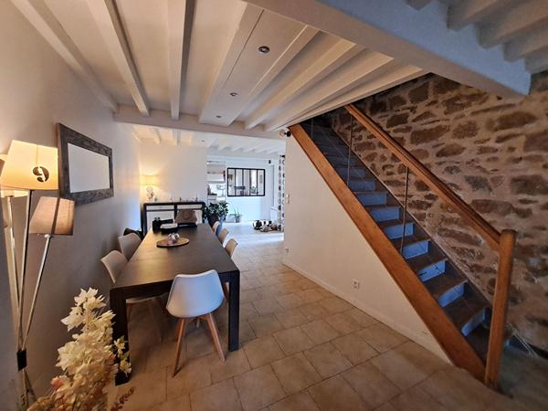 Maison Soucieu En Jarrest 7 pièces 175 m2