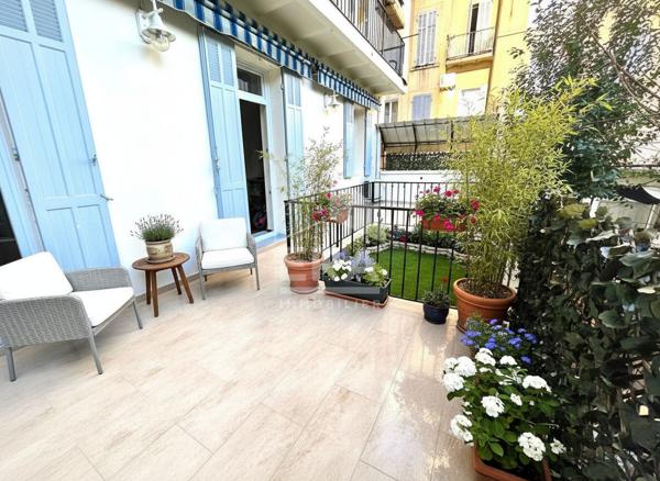 Appartement T4 + Terrasse  de 24m2 à Marseille - Quartier Baille