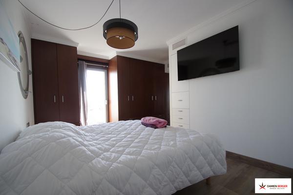 Grand appartement de qualité en dernier étage à 2 pas du chenal. La rochelle
