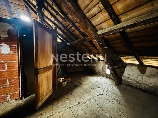 A VENDRE LAGRAULIERE MAISON DE BOURG A RENOVER
