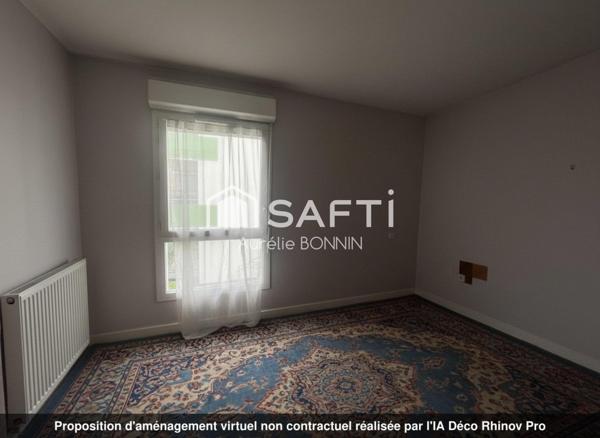 Superbe T4 de 90m² avec deux parkings sécurisés en sous sol et un cellier