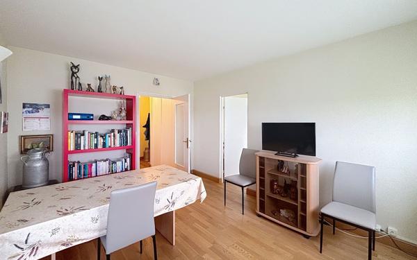 Appartement à vendre    2 pièces •  Tours