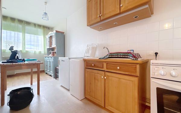 Appartement à vendre    2 pièces •  Tours