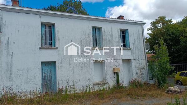 CHARENTAISE A RESTAURER PROCHE AIGREFEUILLE