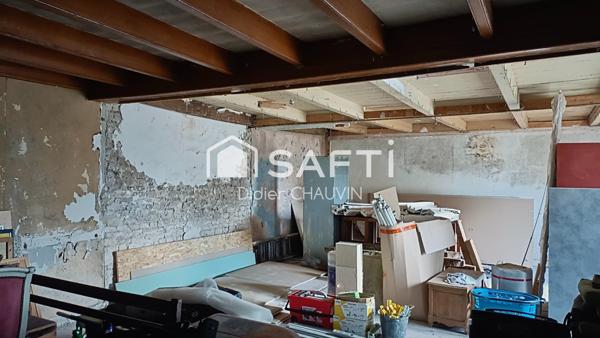 CHARENTAISE A RESTAURER PROCHE AIGREFEUILLE