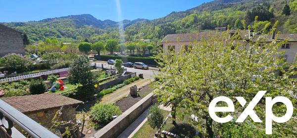 IMMEUBLE/MAISON en pierre 282 m2.