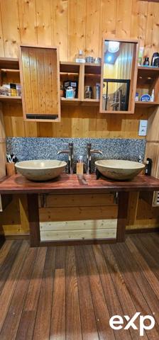 IMMEUBLE/MAISON en pierre 282 m2.