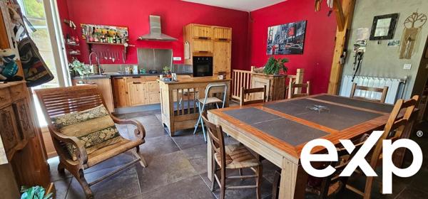 IMMEUBLE/MAISON en pierre 282 m2.