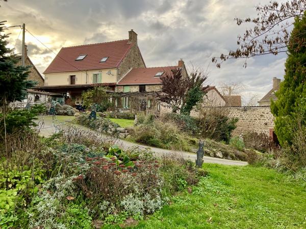 Maison à vendre à Saint-Pardoux-les-Cards (23150) - Creuse