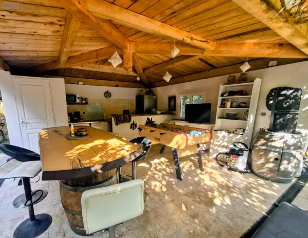 Achat - Maison Le Cannet-des-Maures 83340 8 pièces 200 m 2 3111 m 2