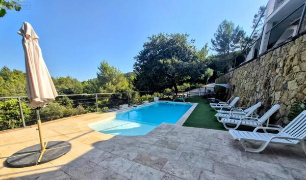Achat - Maison Le Cannet-des-Maures 83340 8 pièces 200 m 2 3111 m 2