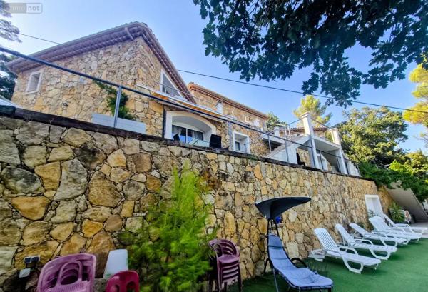 Achat - Maison Le Cannet-des-Maures 83340 8 pièces 200 m 2 3111 m 2