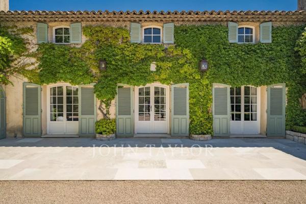 Mas provençal rénové à louer à Mougins - 4 chambres + annexe - Domaine privé