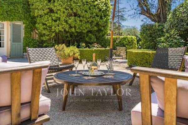 Mas provençal rénové à louer à Mougins - 4 chambres + annexe - Domaine privé