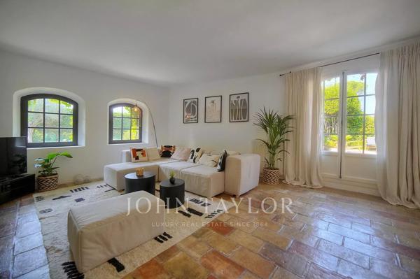 Mas provençal rénové à louer à Mougins - 4 chambres + annexe - Domaine privé