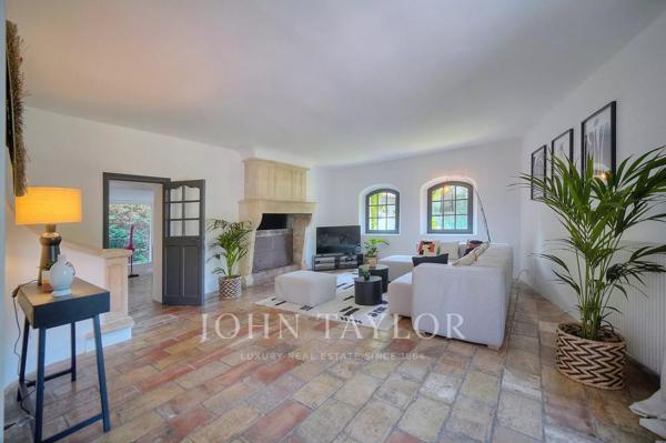 Mas provençal rénové à louer à Mougins - 4 chambres + annexe - Domaine privé