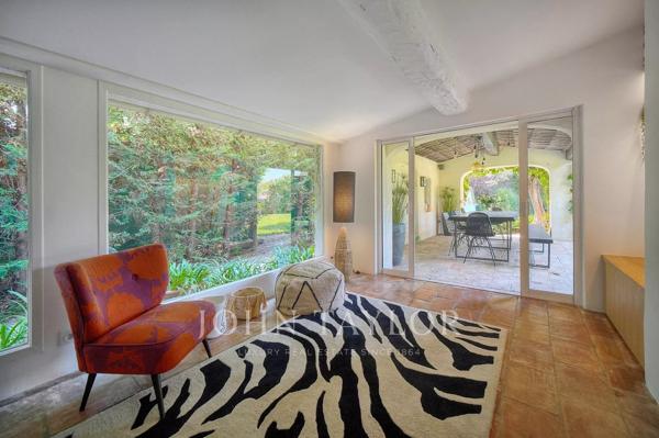 Mas provençal rénové à louer à Mougins - 4 chambres + annexe - Domaine privé