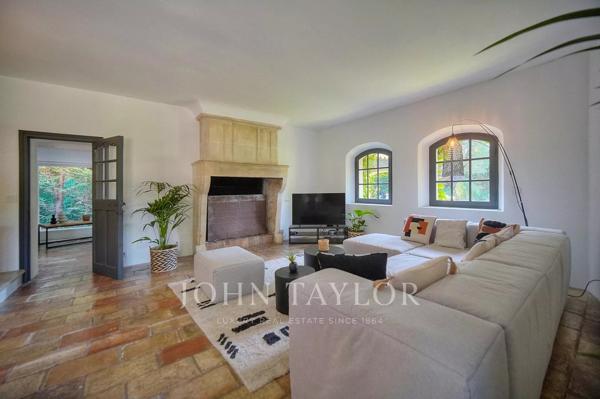 Mas provençal rénové à louer à Mougins - 4 chambres + annexe - Domaine privé