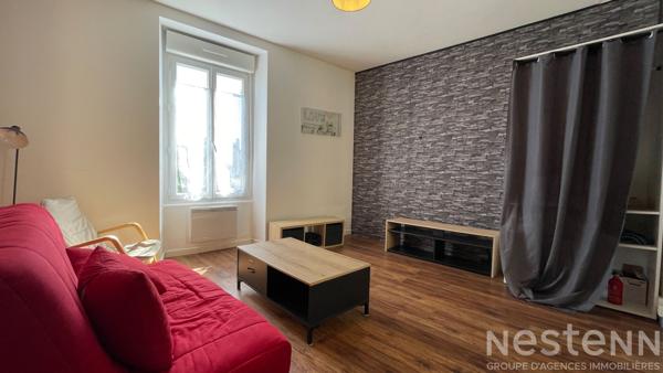 Auray Gare : studio lumineux rénové, idéal premier achat ou investissement