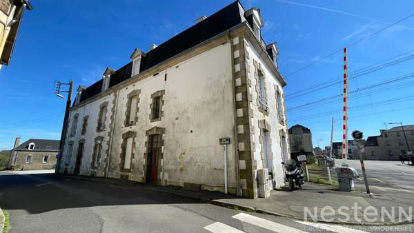 Auray Gare : studio lumineux rénové, idéal premier achat ou investissement