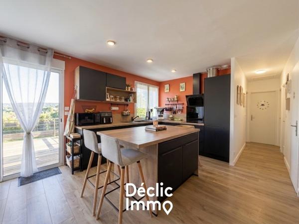 Vente maison rénovée Saint benoit, 120m² 6 pièces 273 000€ avec garage