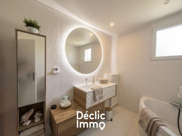Vente maison rénovée Saint benoit, 120m² 6 pièces 273 000€ avec garage