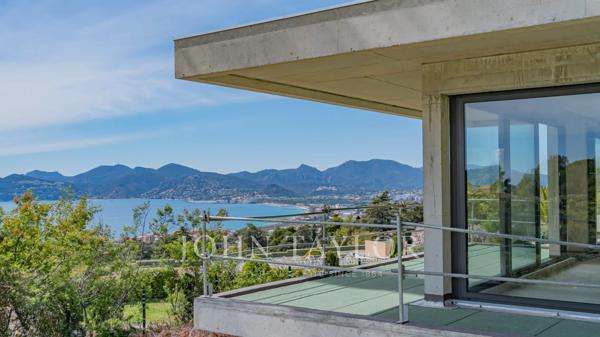 Villa neuve contemporaine avec vue mer panoramique – Croix des Gardes