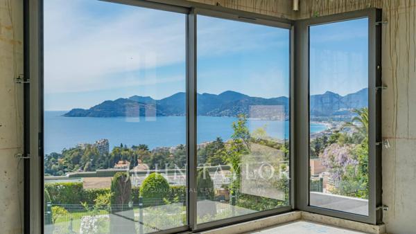 Villa neuve contemporaine avec vue mer panoramique – Croix des Gardes