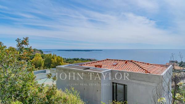 Villa neuve contemporaine avec vue mer panoramique – Croix des Gardes