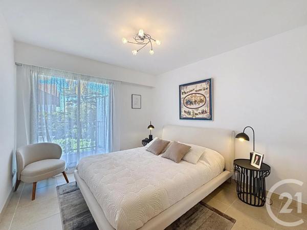Appartement F2 à vendre  2 pièces - 48 m 2   CANNES  - 06