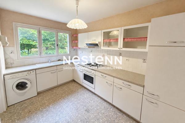 NESTENN#VENISSIEUX#APPARTEMENT#T4€BALCON#CAVE#PARKING COLLECTIF#PROCHES COMMERCES#GARE#TRAMWAY#BUS#AXES ROUTIERS
