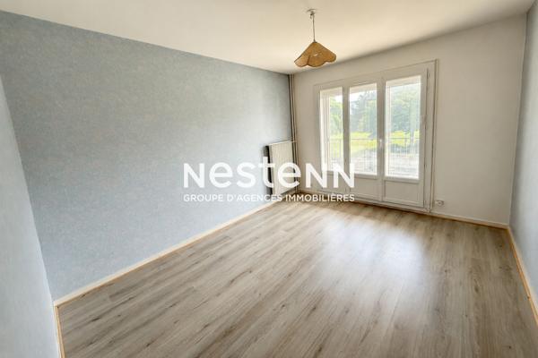 NESTENN#VENISSIEUX#APPARTEMENT#T4€BALCON#CAVE#PARKING COLLECTIF#PROCHES COMMERCES#GARE#TRAMWAY#BUS#AXES ROUTIERS