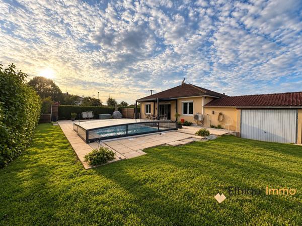 Bayel – Maison de plain-pied sur sous-sol avec piscine, rénovée et prête à vivre