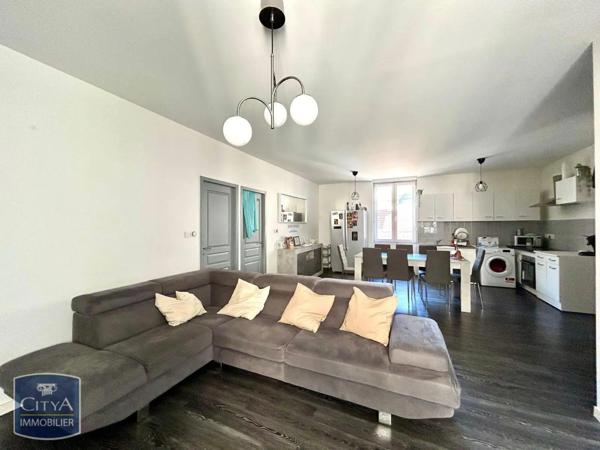 Appartement à louer 3 pièces 66.3m²