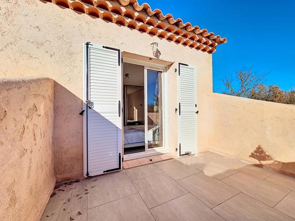 PROCHE COMMODITES, AU CALME, GRANDE VILLA  AVEC APPARTEMENT INDEPENDANT