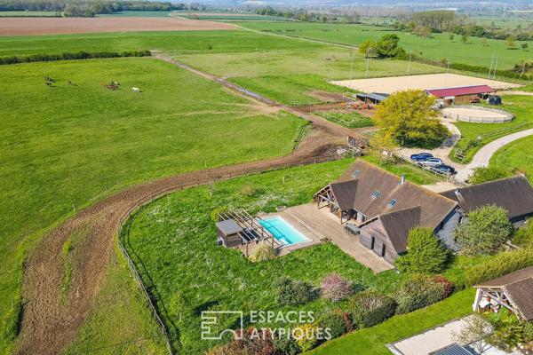 Villa contemporaine en bois et son domaine équestre d’exception