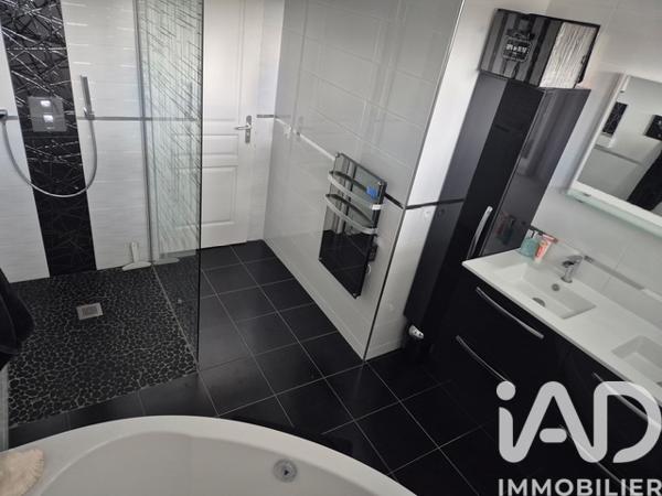 Maison à vendre 5 pièces 152 m² Saint-Parres-aux-Tertres