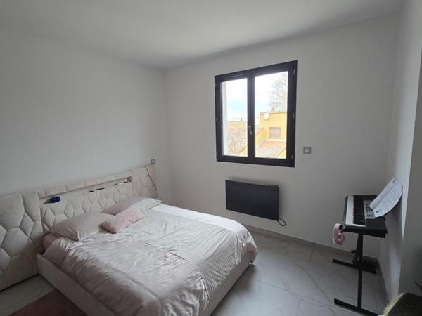 Maison  6 pièce(s) 450 m2