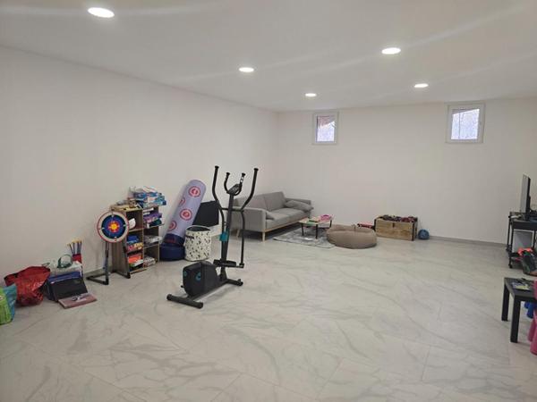 Maison  6 pièce(s) 450 m2