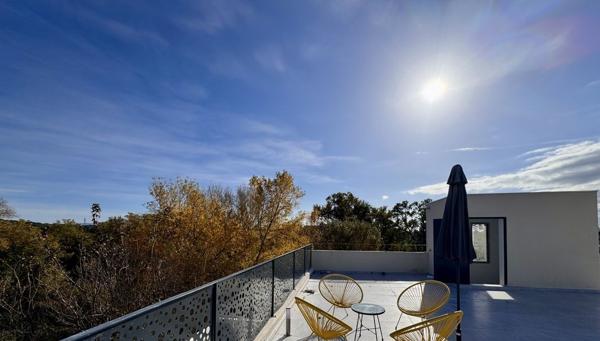 Maison  6 pièce(s) 450 m2